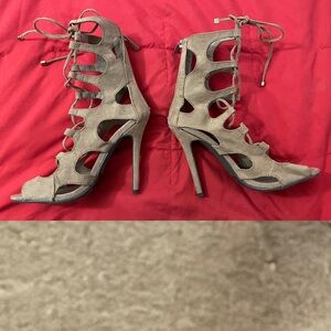 BRECKELLES Chic Faux SUEDE Leather Tan GLADIATOR Style BOOTIES Size 7
